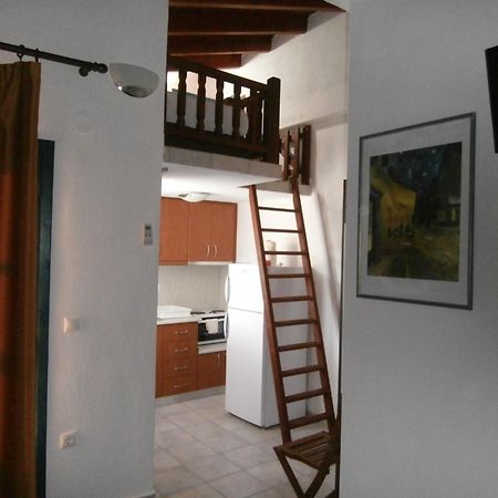 Olive House Apartment เอเลีย ภายนอก รูปภาพ